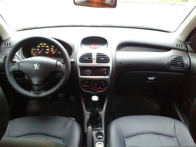 Peugeot 206 1.4 8v completo - vist 2020 - Foto 4
