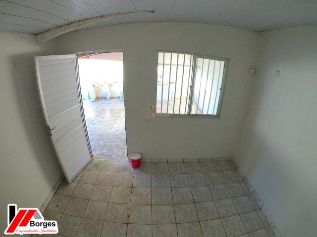 Casa com 03 Quartos na Rua Ruy Barbosa - Foto 17