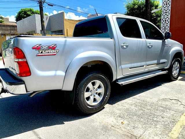 Toyota Hilux SR 15/15 pneus novos Completa!!! - Foto 4