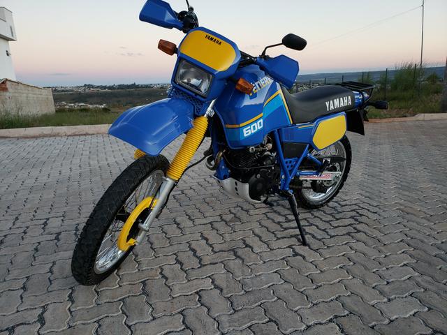 Yamaha XT600Z TENERÉ ano 1988
