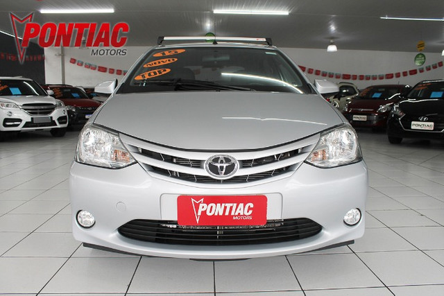 Toyota Etios HB XS 1.5 2015 - Foto 2