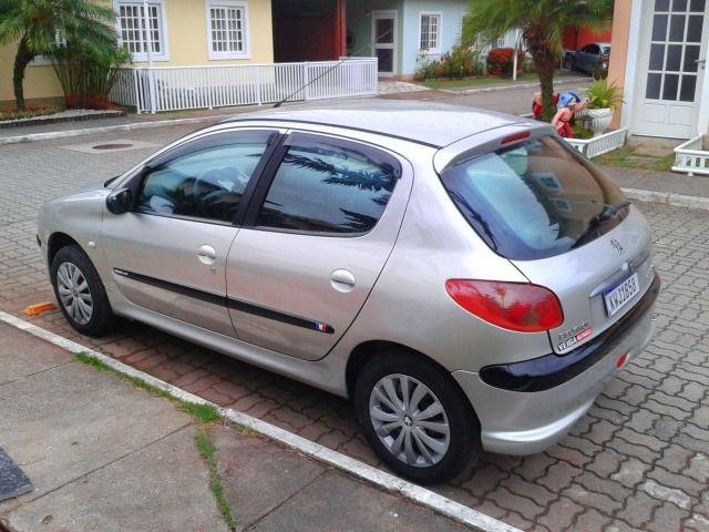 Peugeot 206 1.4 8v completo - vist 2020 - Foto 2