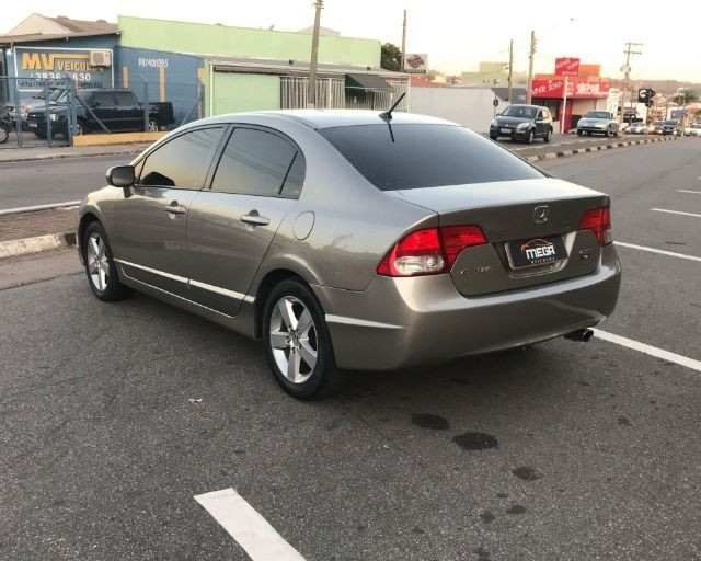 Honda Civic - 2007 1.8 lxs 16v gasolina 4p manual - Foto 8