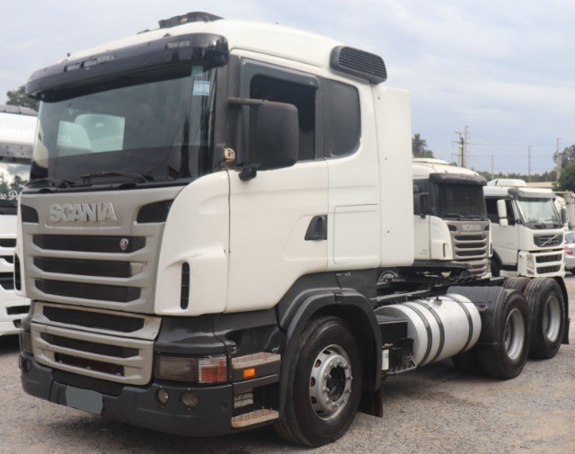 SCANIA R440 6X2 ANO 2012
