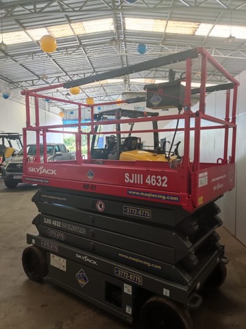 Locação de plataforma elevatória tesoura Sky Jack 12 m - Foto 3