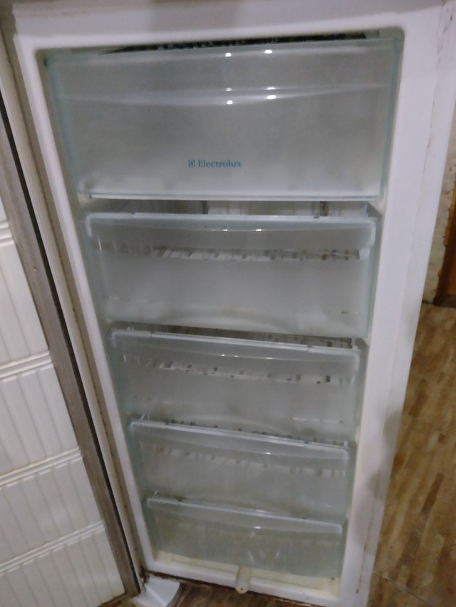 Freezer  5 gaveta marca consul - Foto 3