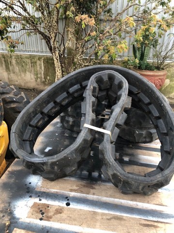 Esteira de borracha Nova 230 x 96 x 31 o PAR para JCB 8014 Komatsu PC14 