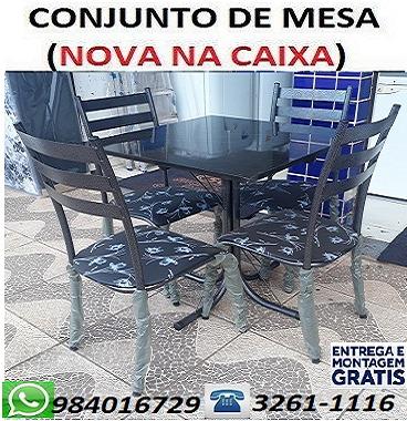 (Entrego e Monto)Lindo Conjunto de Mesa 4 Cadeiras Nova Apenas 350,00
