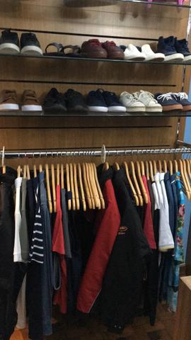 Vendo ou Troco Arara loja de roupa madeira e vidro (PROMOÇÃO) - Foto 2