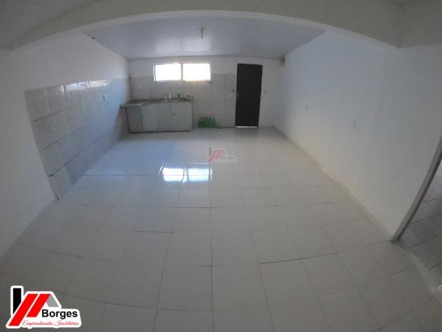 Casa com 03 Quartos na Rua Ruy Barbosa - Foto 8