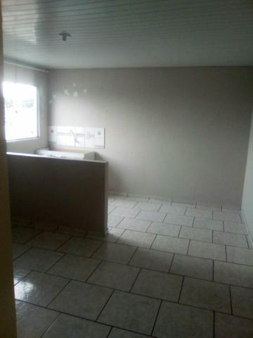 Alugo casa bairro Pinheirinho, ótima localização - Foto 4