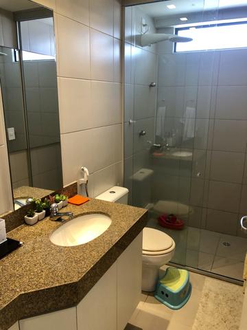 Lindo apartamento com 4/4 , ampla varanda com vista para o mar - Foto 8