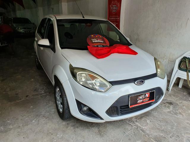 Fiesta Sedan 2013 1.6 1 mil de entrada Aércio Veículos frv