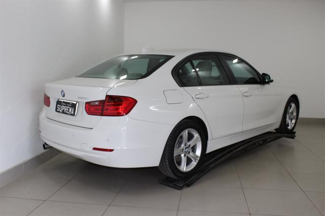 BMW 320I 2013/2014 2.0 16V TURBO GASOLINA 4P AUTOMÁTICO - Foto 5