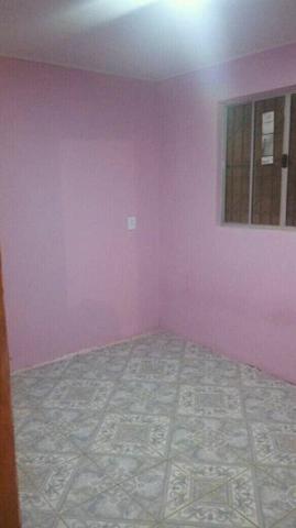 Alugo casa em viana 450,00 água e luz inclusso - Foto 7