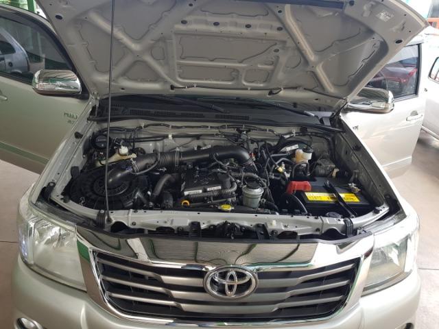 Hilux srv 2.7 flex 4x4 automatica 2014/2014 prata completa - Foto 11