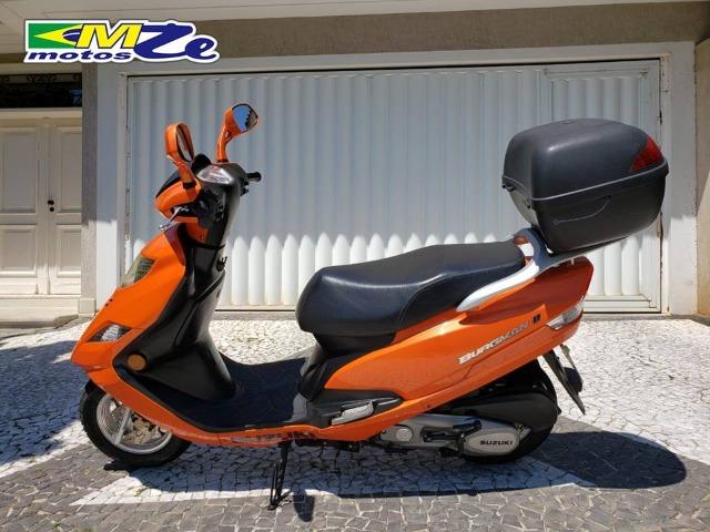 Suzuki Burgman 125 I 2015 Laranja com 26.000 km