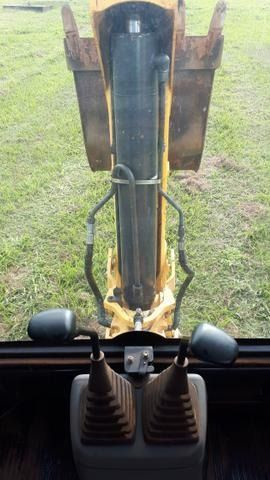 Retroescavadeira LB90 - Foto 6