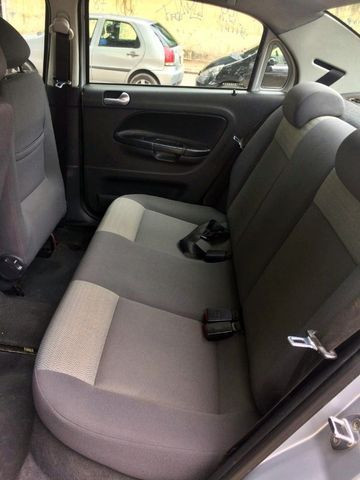 Voyage trend 2010 completo c/kit gas g2 ipva 2020 ok - Foto 4