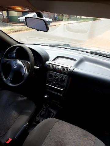 Corsa sedan 2004 básico - Foto 2