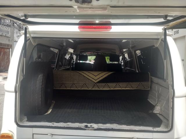 Vende se uma Kombi - Foto 5