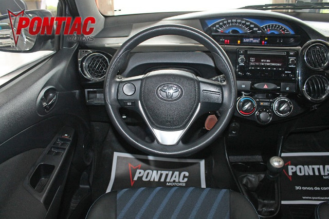 Toyota Etios HB XS 1.5 2015 - Foto 9
