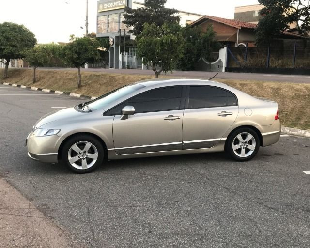 Honda Civic - 2007 1.8 lxs 16v gasolina 4p manual - Foto 9