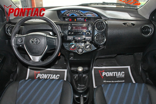 Toyota Etios HB XS 1.5 2015 - Foto 10