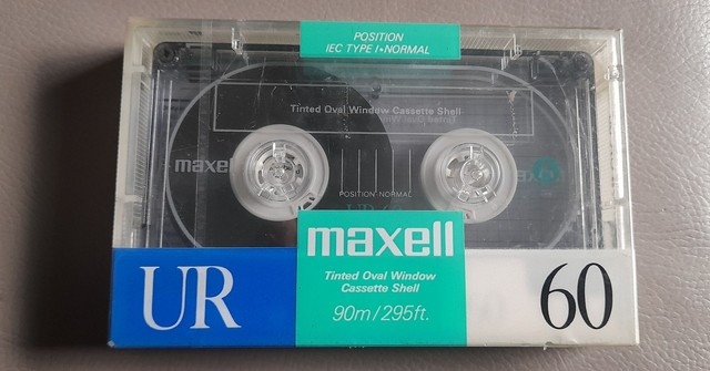 K7 cassette Maxell UR Lacrado 