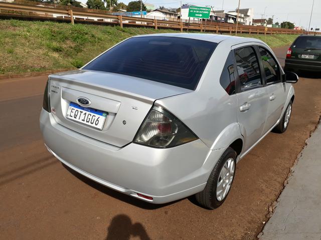 Fiesta Sedan 1.6 - Foto 4