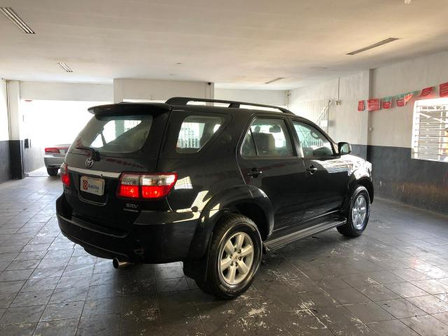 Toyota HILUX SW4 SRV D4-D 4x4 3.0 TDI DIESEL AT 2010 - Foto 10