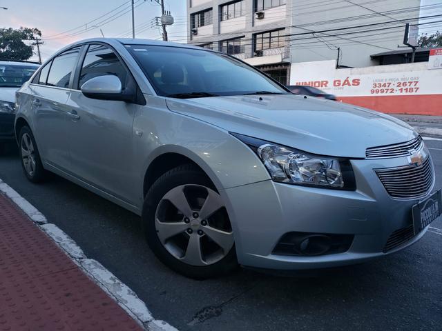 Cruze LT 1.8 Automatico com 43 mil km rodados originais vendo troco e financio - Foto 5