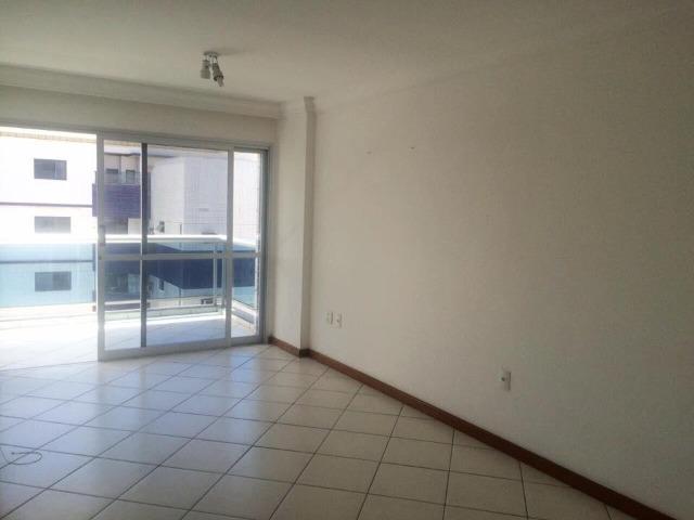 3 quartos com suíte, 2 vagas, prédio de frente para o mar de Itaparica! * - Foto 2