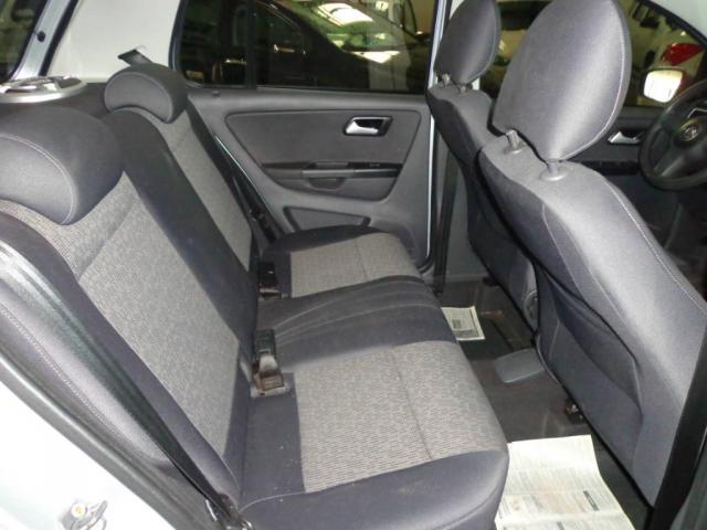 Volkswagen Fox 1.0 TREND GII - Foto 9
