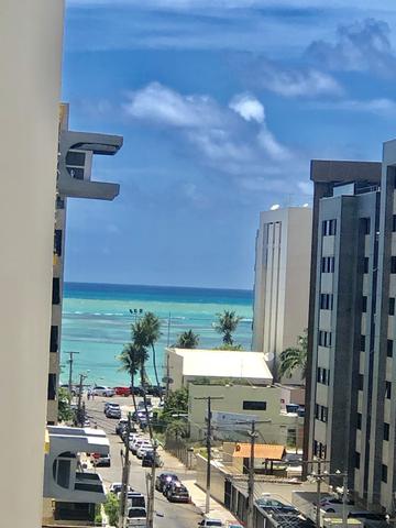 Lindo apartamento com 4/4 , ampla varanda com vista para o mar - Foto 6