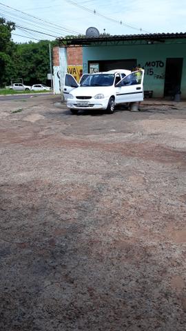 Corsa sedan 2004 básico