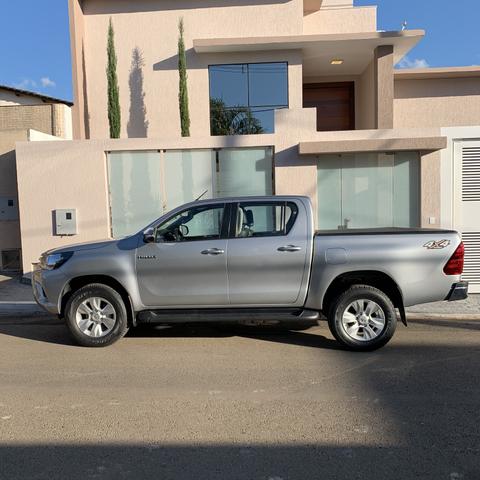 Hilux SRV Top 4 pneus novos só brasilia IPVA Pago - Foto 7
