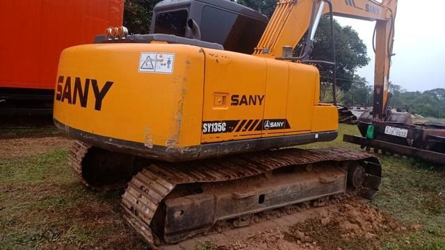 Escavadeira Sany