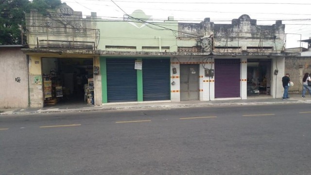 Loja comercial no Porto da Pedra - São Gonçalo.