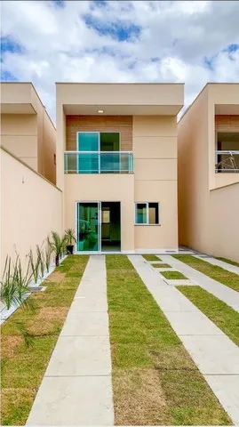 Duplex lindo pra vender prox a Estrada do fio
