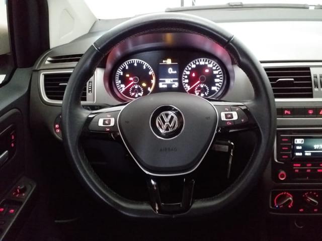 VOLKSWAGEN FOX COMFORTLINE 1.0 MPI TOTAL FLEX 4P. MEC. 2017 - Foto 7