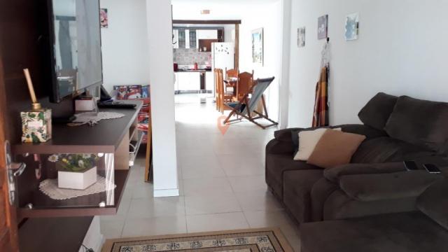 Casa a venda em colombo 02 quartos 02 vagas em ótima localização