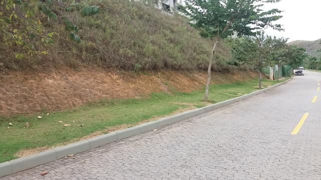 Lote com 1550 m² no vale dos cristais