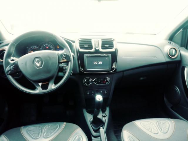 SANDERO STEPWAY 1.6 MANUAL - Foto 6