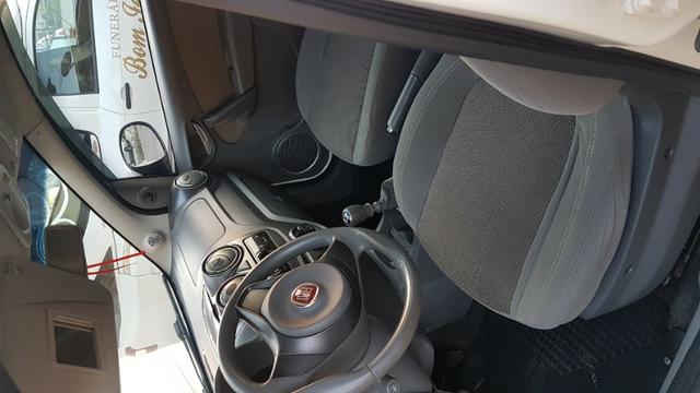 Vende-se Fiat Palio Essence Branco Modelo 2013 - Foto 5