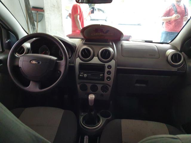 Fiesta Sedan 2013 1.6 1 mil de entrada Aércio Veículos frv - Foto 2