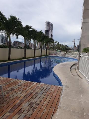 Aluga-se Apartamento no Ed. Mistral com 2/4 sendo 1 suíte, 1 vaga - Foto 2