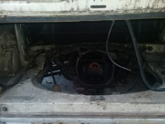 Vendo ou troco kombi - Foto 8