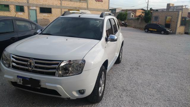 Duster 2013 /2014 Ótimo estado - completa