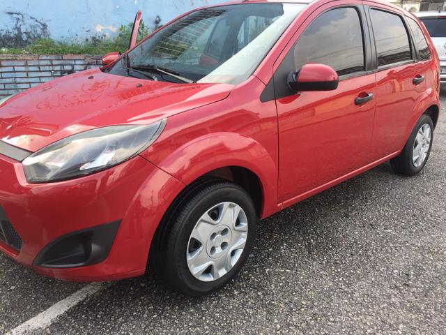 Vendo, Troco e Consigo financiamento Ford Fiesta 1.0 2011 Completo - Foto 4
